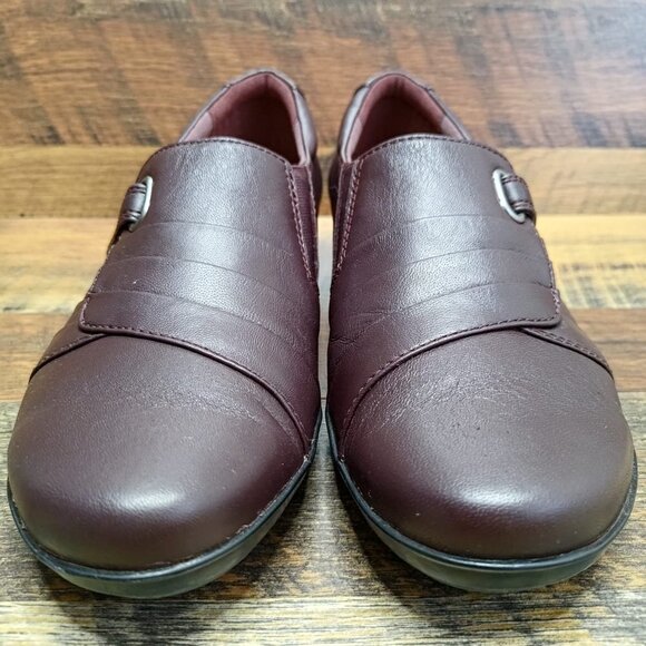 Clarks Women's Loafers Burgundy Leather Soft Cushion Slip-On Shoes Size 8 - Picture 2 of 8